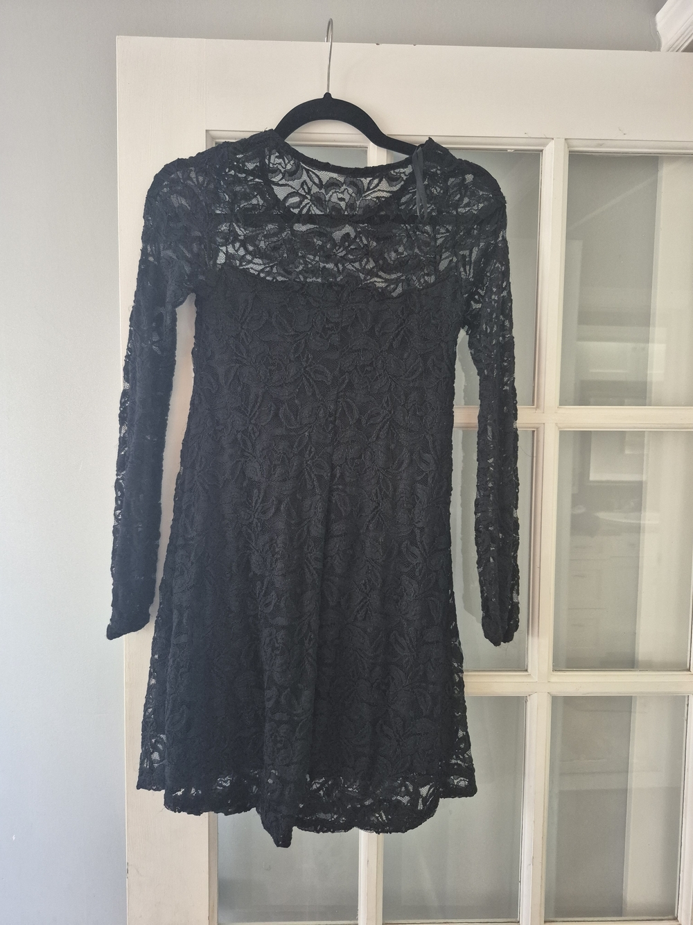 2 For $20!! Black Lace Long-Sleeve A-Line Dress Easel Size Small/Medium - Picture 3 of 9